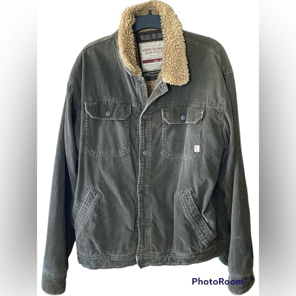 Amber Crombie and Fitch bomber jacket style corduroy Sherpa lined men’s jacket - Picture 1 of 6
